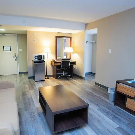 Super 8 By Wyndham Mississauga-3