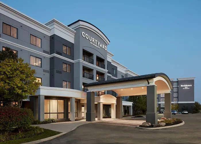 Courtyard By Marriott Mississauga-Airport Corporate Centre West Hotel